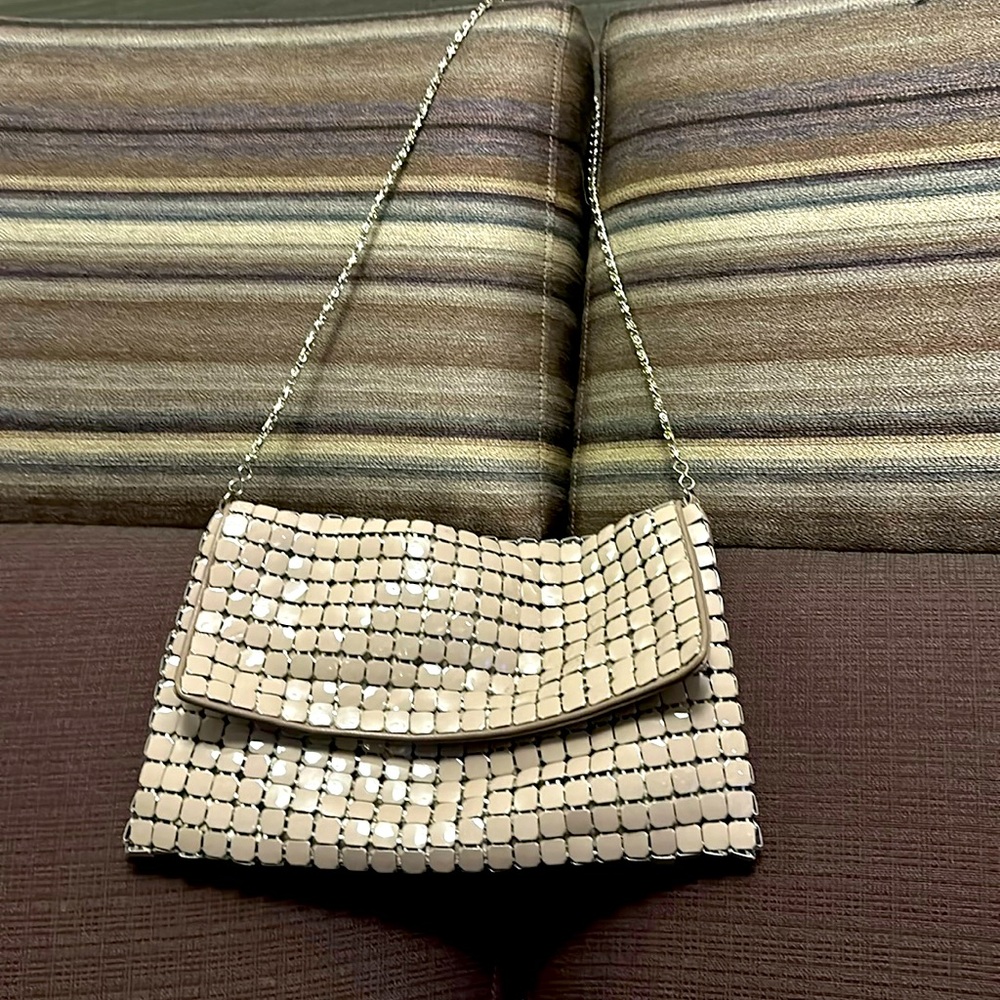 Vintage beaded acrylic cream bag. EUC